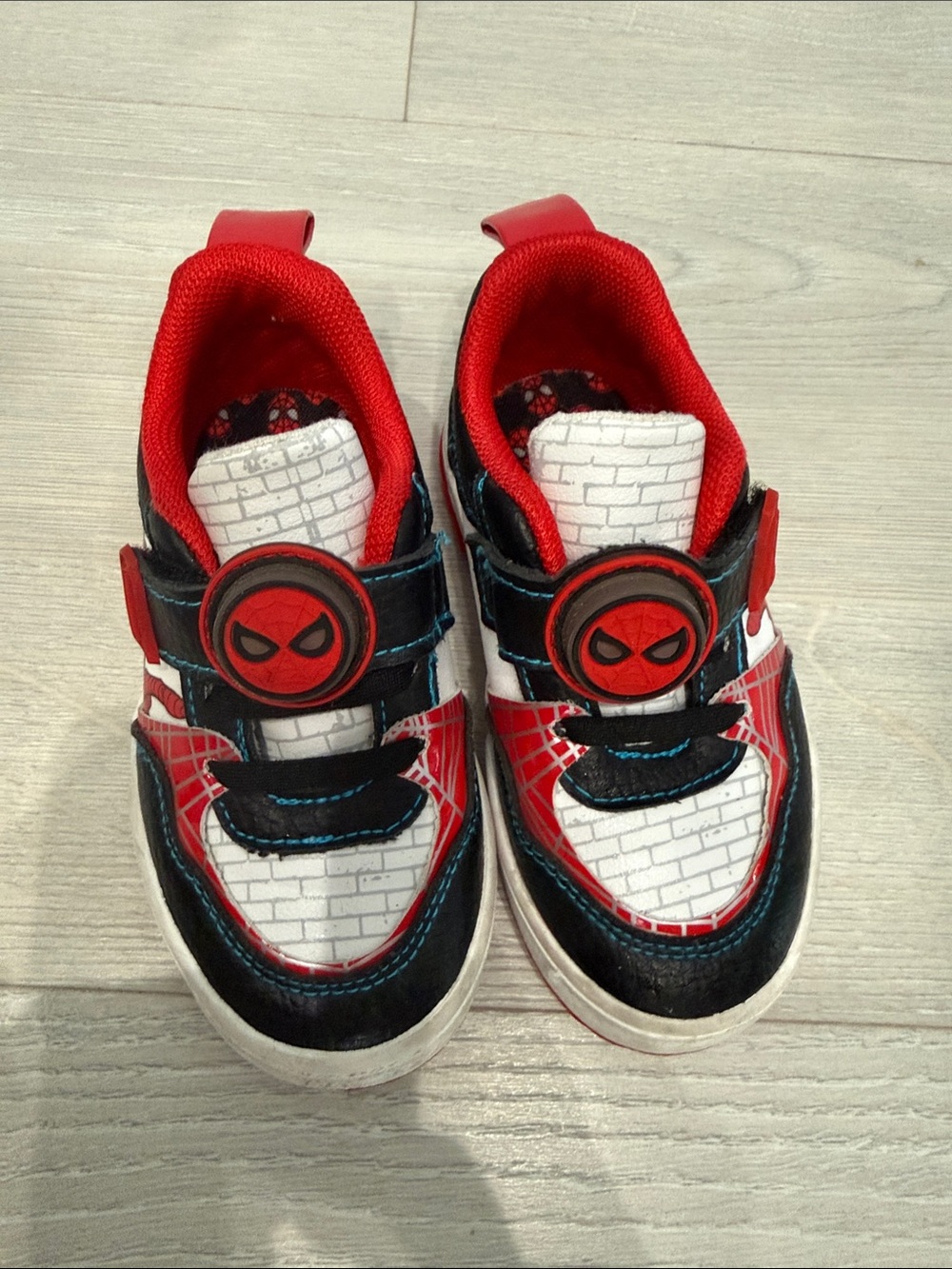 Kids Red & Black Spider-Themed Light Up Sneakers